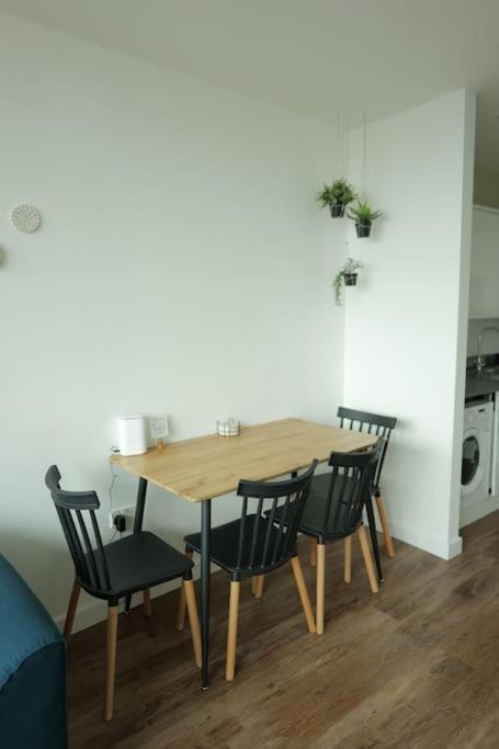 1 Bedroom City Centre Apartment Birmingham Buitenkant foto